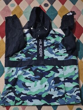 Tommy Hilfiger Men's Retro Lightweight Taslan Hooded Popover Jacket